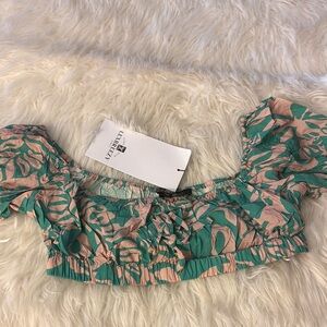 Lexbreezy Hawaii Lola Crop Top